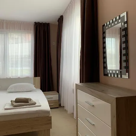 Apartment Rouge - Victoria Sozopol